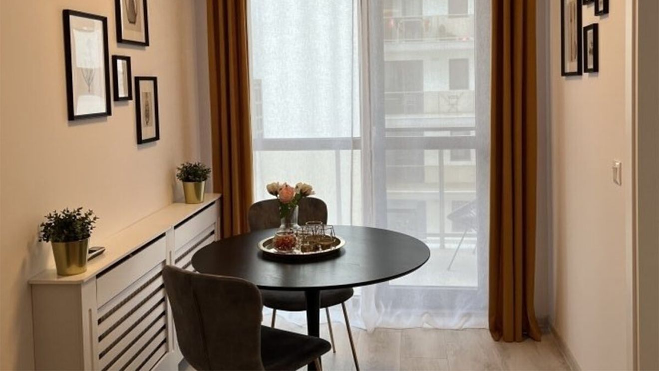 Anunț imobiliar de râsul curcilor în Cluj: "Garsonieră, 450 euro. Chiriașul trebuie să vină cu dovada că este.."