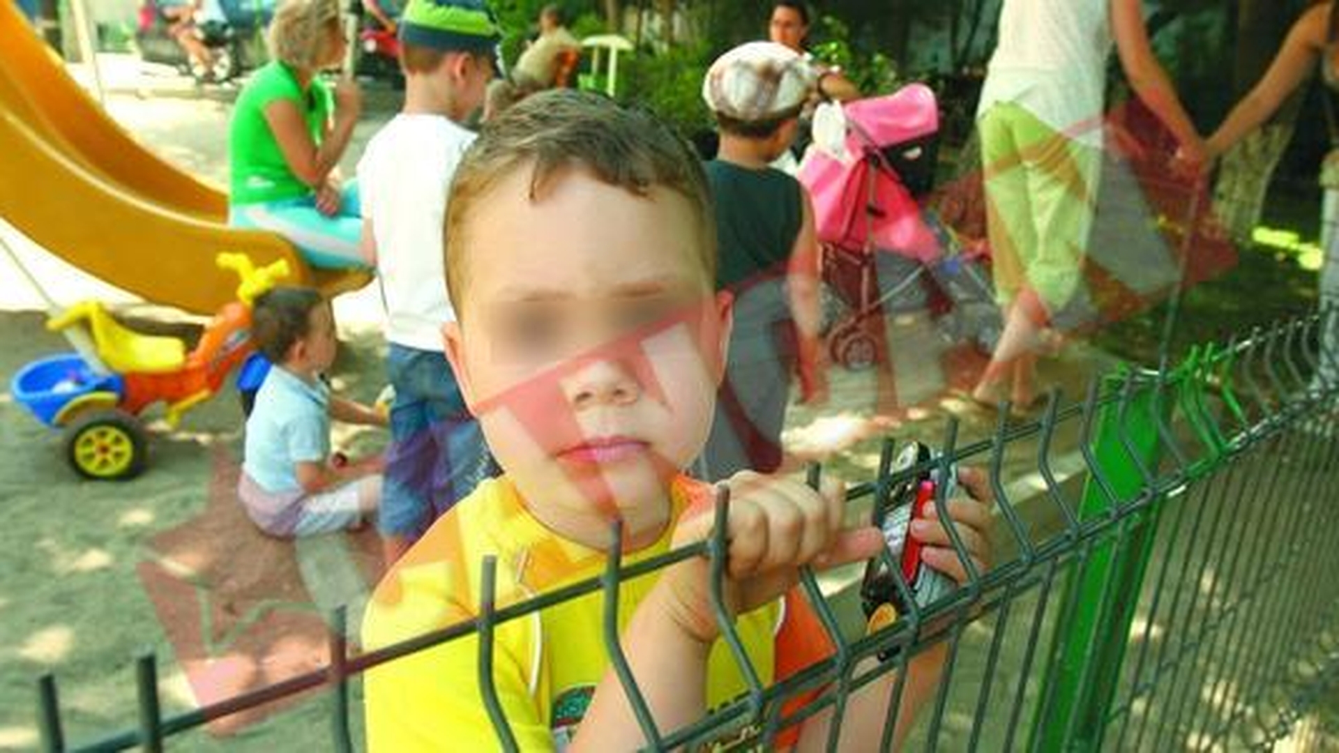 S-a infipt intr-un gard la joaca