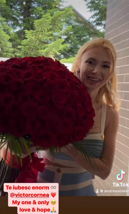 Andreea Bălan, mai fericită ca niciodată. Foto: Facebook / Andreea Bălan