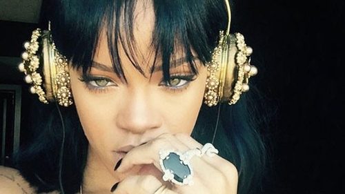 Rihanna revine spectaculos pe scena muzicala cu un nou album! Vineri lanseaza ANTi