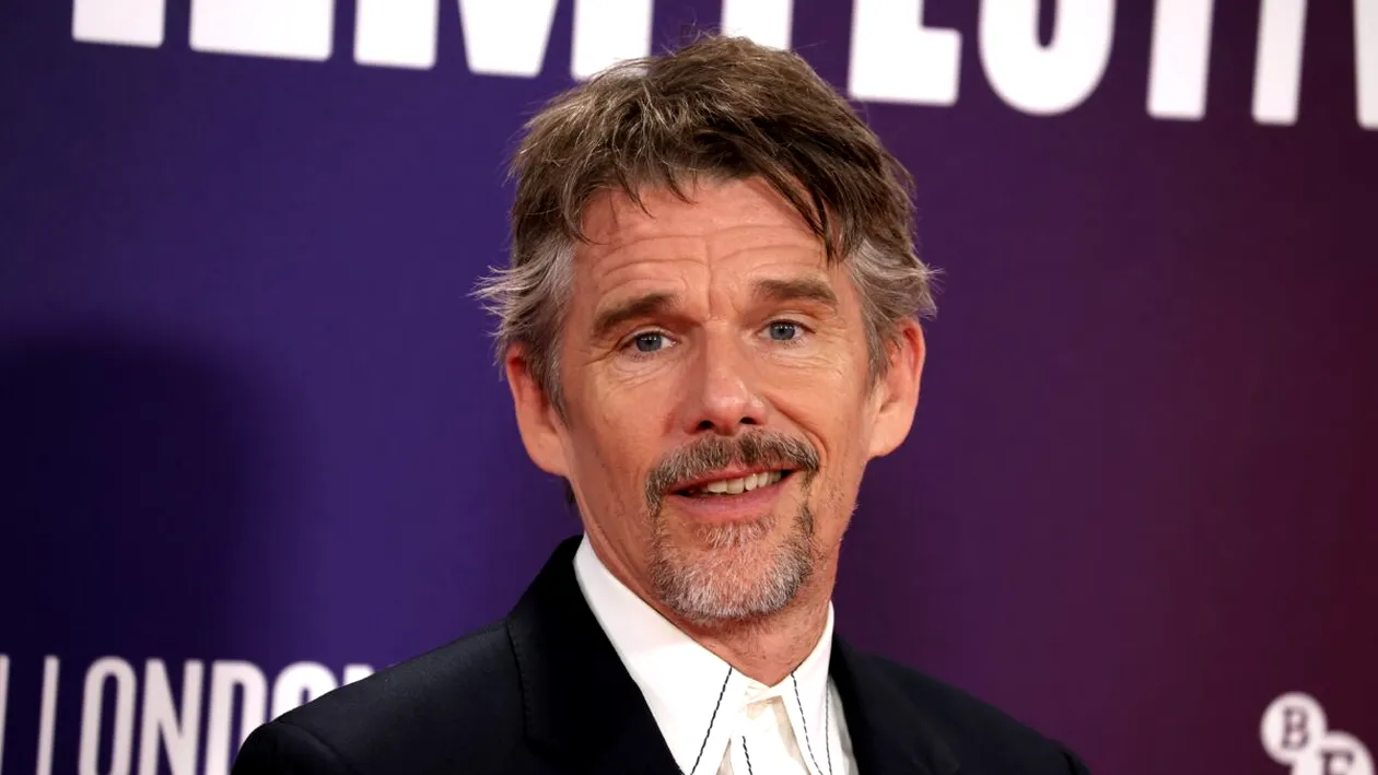 Ethan Hawke spune lucrurilor pe nume! De ce Tom Cruise l-a făcut să se simtă „furios” și „inferior” ca actor