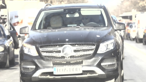 Fostul patron milionar al OTV-ului are cu ce… ”Domnul Dan” a spart puşculiţa: şi-a tras (încă un) Mercedes de 80 de mii €!