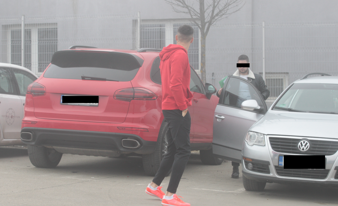 Rus s-a asortat cu maşina pe care a condus-o