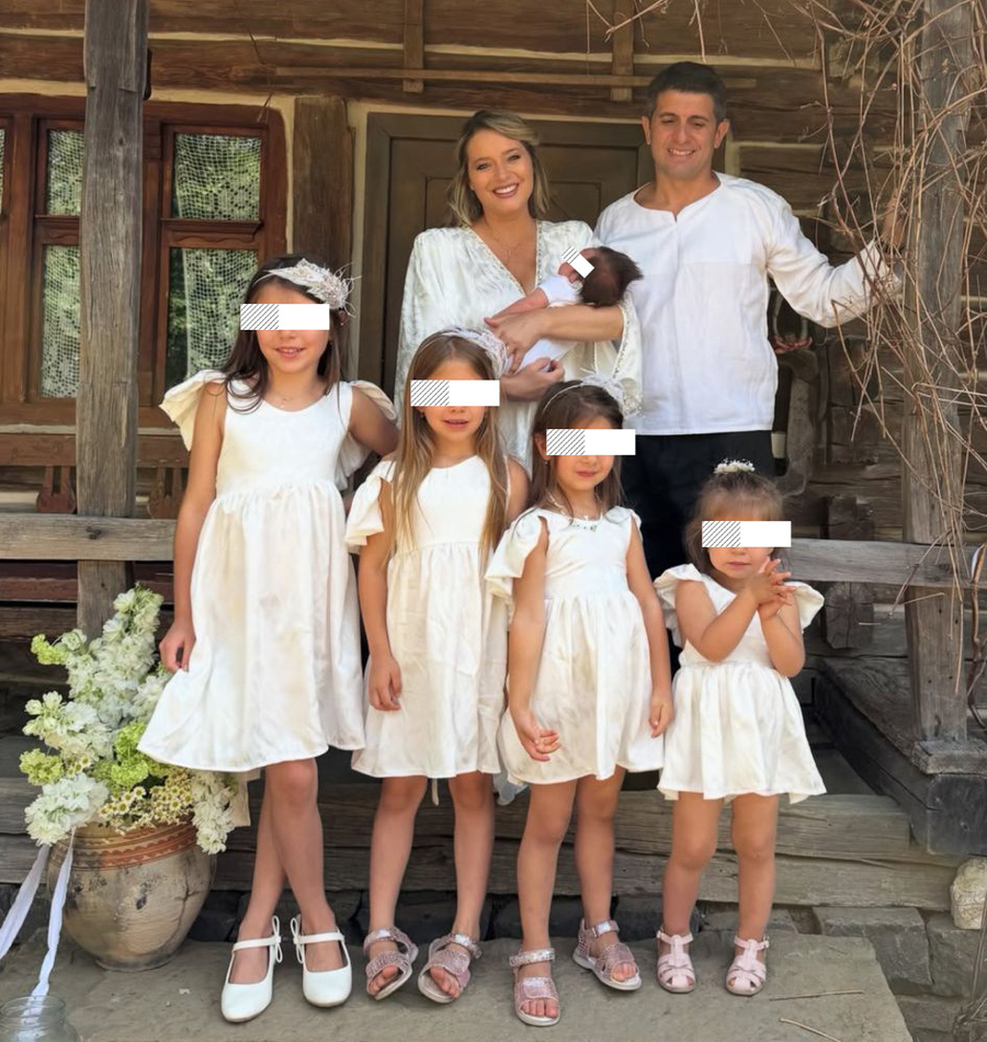 Laura Cosoi și-a botezat a cincea fetiță/ sursa: Instagram