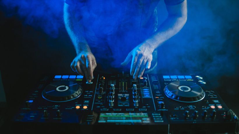 Fiul unui celebru cântăreț, găsit mort într-un lac din Georgia! Tânărul de 27 de ani era un DJ promițător