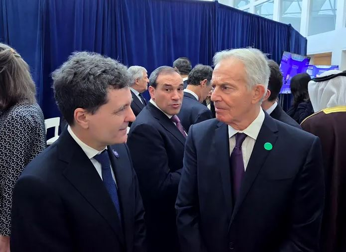 Nicușor Dan, prezent la Consiliul Păcii, a fost așezat lângă Tony Blair, fost premier al Marii Britanii