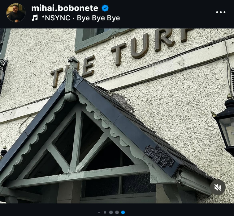 Mihai Bobonete, la un pas de tragedie în Liverpool! Mărturii cutremurătoare după ce un șofer a intrat, cu mașina, în timp ce fanii sărbătoreau titlul obţinut de echipă în Premier League