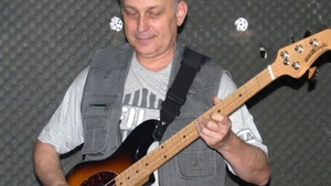 A murit Dragoș Vasiliu de la Mondial, unul din muzicienii de căpătâi ai pop-rockului românesc