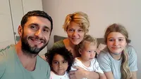 Ghinion pentru Dragoş Bucur şi Dana Nălbaru, la scurt timp după ce s-au mutat în Amsterdam! Ce a păţit mezinul familiei