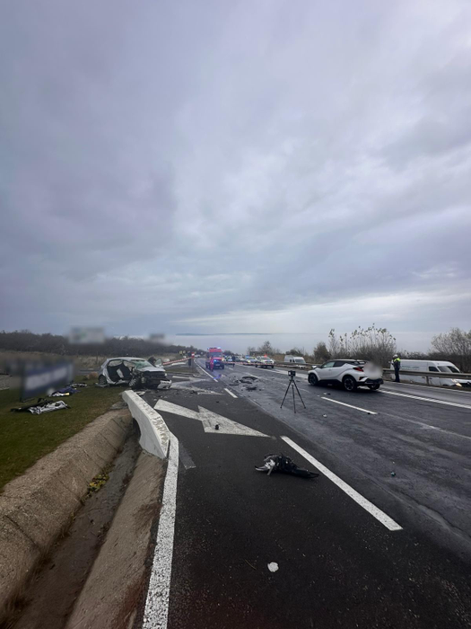 Tragedie în Cluj! Un mort și trei răniți, după ce o mașină a derapat pe contrasens