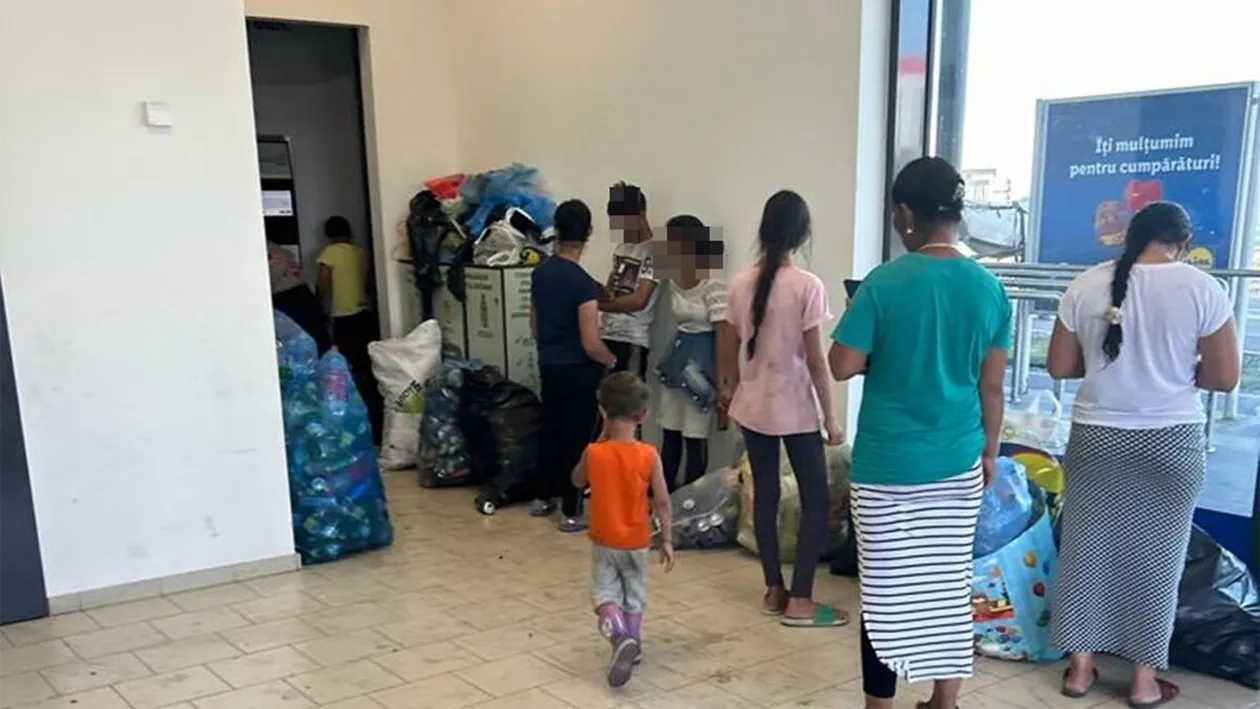 Acești doi vasluieni s-au îmbogățit! Câte sticle au dus într-un centru de reciclare din LIDL