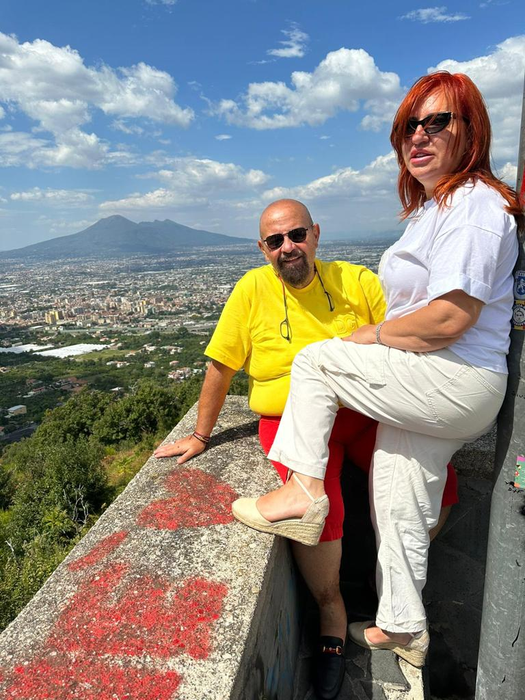 Edilul de la Sectorul 5 și partenera de viață au împreună doi copii, pe Ana Maria şi pe Vlad Popescu (Foto: Facebook)