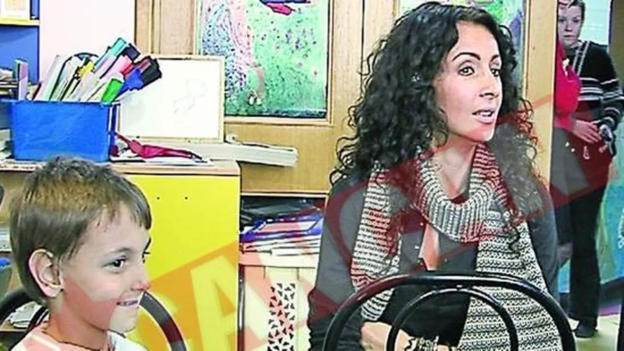 Mihaela si Dani se bat pe play-station