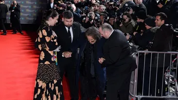 Intrare spectaculoasă a lui Al Pacino pe covorul roșu: s-a prăvălit pe covorul roșu, în fața unei săli pline! Ce reacție a avut iubita lui