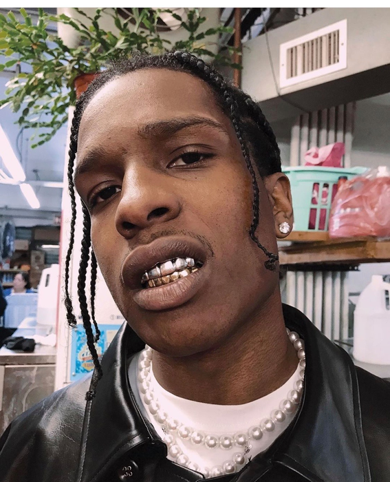 Rihanna și noul iubit, ASAP Rocky, sunt de nedespărțit! Deși nu și-au asumat încă relația, apropiații i-au dat de gol: “Ea este foarte fericită” | FOTO