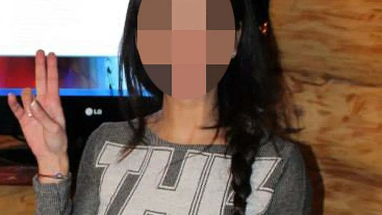 Au inceput sa se bata femeile si pe fotbalistii din liga a doua! O bruneta celebra a fost amenintata dur: Iti dau foc la casa