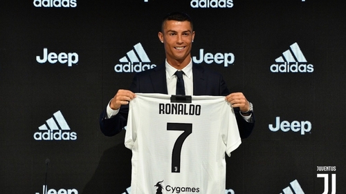 Ce mașină i-a pus la dispoziție Juventus lui Cristiano Ronaldo! Atacantul a făcut, deja, primul antrenament sub comanda lui Max Allegri