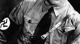 Sase luni de inchisoare pentru ca i-a sunat telefonul... cu vocea lui Adolf Hitler!