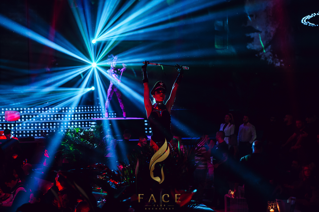 EXCLUSIVITATE. FACE CLUB BUCHAREST va dărâma în Noaptea dintre Ani toate recordurile: va fi cea mai scumpă sticlă desfăcută vreodată în România! Cel mai mare club din Bucureşti a pregătit şampania-brontozaur de 100.000 € pentru Revelion!