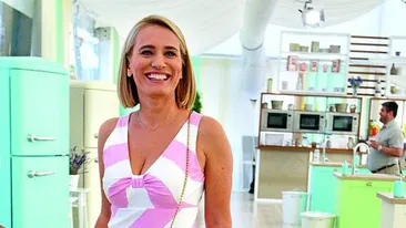 Andreea Esca are o relaţie specială cu...Atenţie imagini cu grad ridicat de...drăgălăşenie!