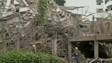 VIDEO O cladire inalta de 25 de etaje s-a prabusit in Brazilia!