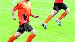 Ce nedreptate i-au facut nemtenii unuia dintre cei mai buni fotbalisti ai lor! L-au schimbat pe Chiacupentru ca l-au banuit de blat!