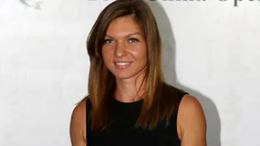 Imagini in premiera! Simona Halep, intr-o rochie minuscula si pe tocuri de 15 cm, face spectacol la o nunta de machedoni!