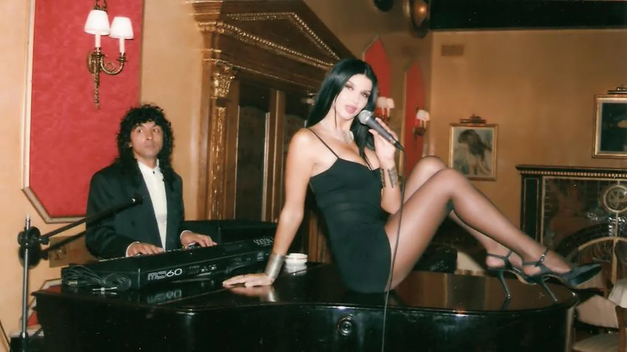 Marinela Nitu o face lata! Lanseaza cinci albume dintr-o data!