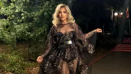 Loredana Groza în costum de baie, la 55 de ani! Imagini de senzație din vacanță! Și-a încântat fanii