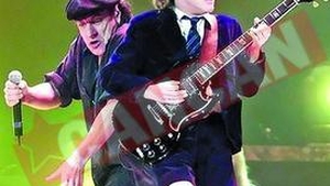 AC/DC nu vine in Romania