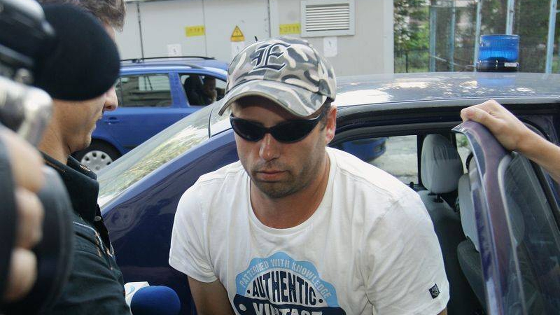 Il mai tii minte pe hackerul care a bagat vetetele in sperieti? Ce a putut sa se aleaga acum de "Micul Fum"