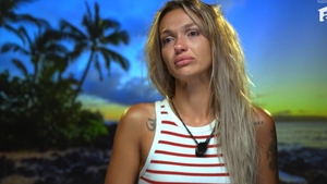 La ce face acum reclamă Ella Vișan, după ce l-a măscărit pe Andrei Lemnaru că joacă la păcănele. Fanii au rămas interziși!