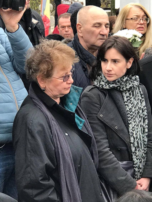 Fiica Stelei Popescu, împietrită de durere