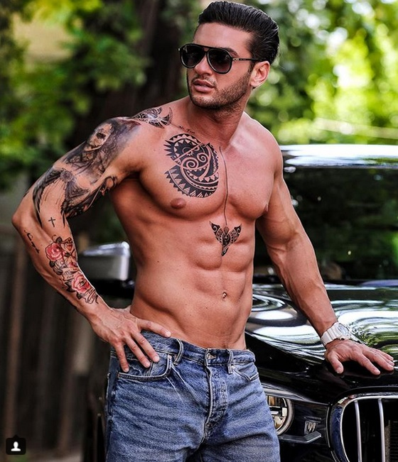 Dorian Popa și-a umplut trupul de tatuaje! Ce și-a desenat artistul