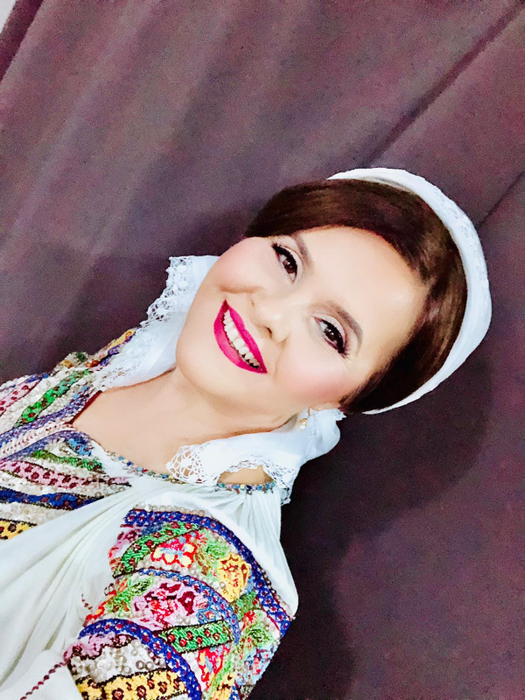 Niculina Stoican, criticată aspru de fani! Vedeta a fost acuzată că a exagerat cu botoxul. „Doamne, cum se distrug toate”