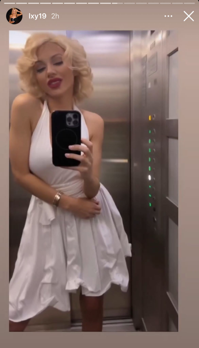 Cum s-au costumat vedetele de Halloween. Topul celor mai sexy apariţii. FOTO