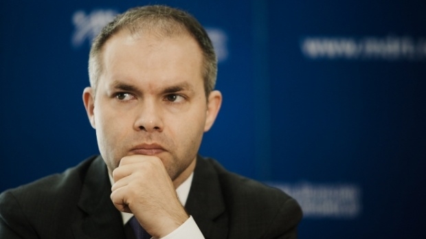 Daniel Funeriu, scrisoare deschisă către Dacian Cioloș (PLUS) și Dan Barna (USR): ”Veți vota pro sau contra?”