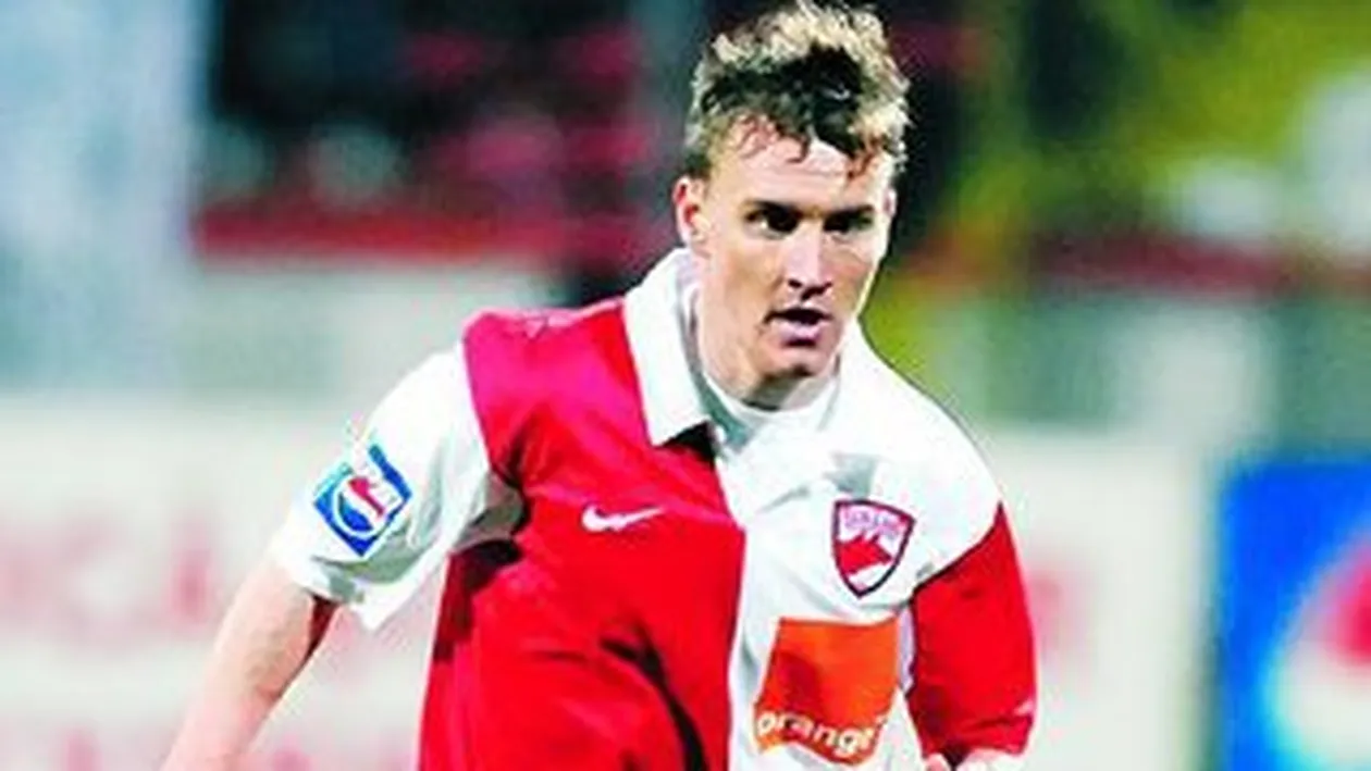 Mitea a ajuns sa-si vanda ghetele