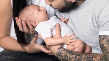 Ce a ajuns sa faca fosta sotie a lui Velea ca sa il uite pe cantaret! Cum au filmat-o paparazzii dupa ce a nascut Antonia!