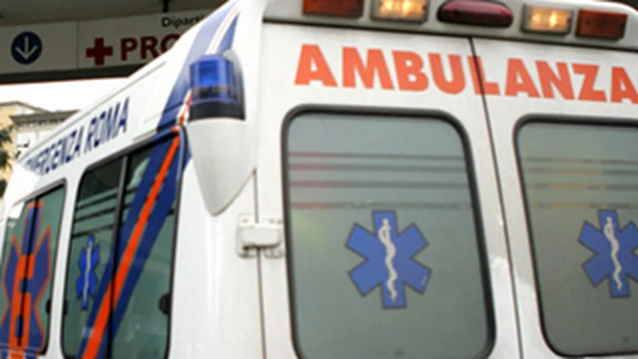 O romanca de 28 de ani s-a aruncat de la etajul al doilea de teama nevestei amantului