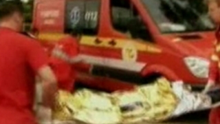 VIDEO Voia sa isi puna cea mai tare poza pe un site de socializare! Un elev din Iasi s-a electrocutat in timp ce se urcase pe un vagon sa-si faca o poza