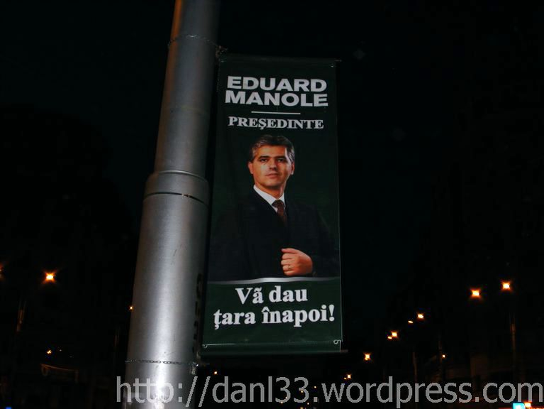 Fostul candidat la președinție Eduard Manole a fost chemat la divort de soție, care îl acuză de violență domestică