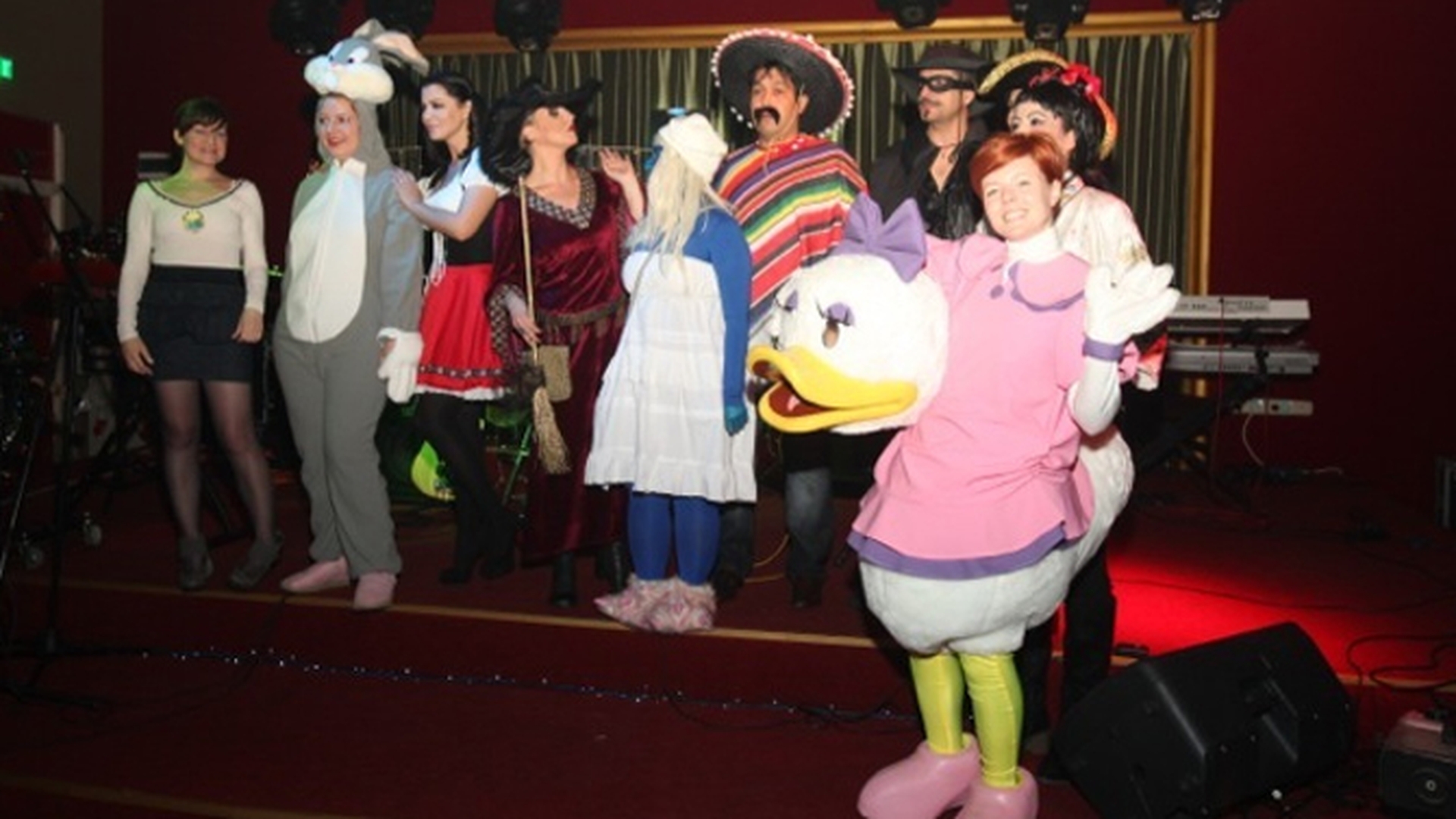 Bianca Ionita a dat 1.500 de lei pe costumul de la petrecerea de Craciun!