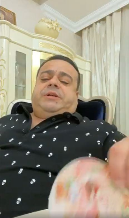 Lux și opulență în vila lui Adrian Minune din Ștefăneștii de Jos! Ce tablou emoționant are manelistul în livingul casei