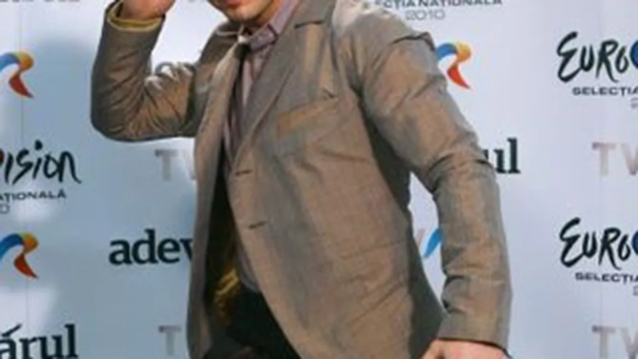 David Bryan,solistul trupei Hotel FM, unul dintre cei mai sexy barbati de la Eurovision