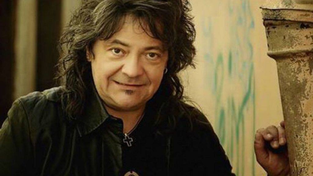 Leo Iorga s-a operat de cancer la picior. Primele imagini din spital cu artistul