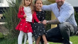 Alex Bodi, reuniune de familie în super-vila din Tunari. FOTO EXCLUSIV
