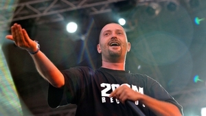 Cheloo nu este bine primit la şcoala generală unde ar trebui să presteze muncă în folosul comunităţii. “N-aş vrea să se distrugă...”