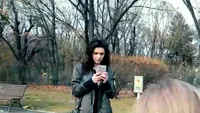 VIDEO EXCLUSIV: CRISTINA ICH şi CORINA, apariţii senzuale în parc, apoi…  Nimeni nu se aştepta la ceea ce a urmat!