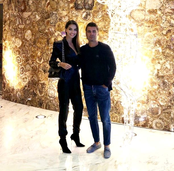 Adrian Mutu și Sandra s-au căsătorit în 2016, iar un an mai târziu au făcut nunta pe o plajă din Cuba